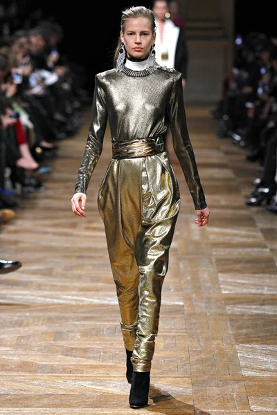 Look 6